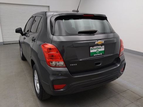 Used 2020 Chevrolet Trax LS w/ LPO, Cargo Package FWD image 6