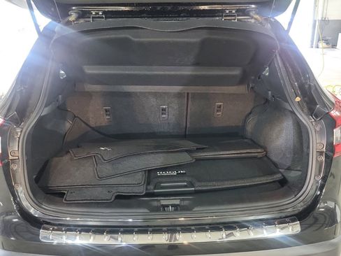 Used 2021 Nissan Rogue Sport SV image 15