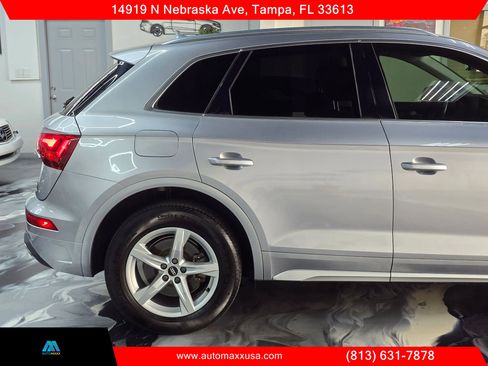 Used 2021 Audi Q5 2.0T Premium w/ Convenience Package AWD/4WD image 13