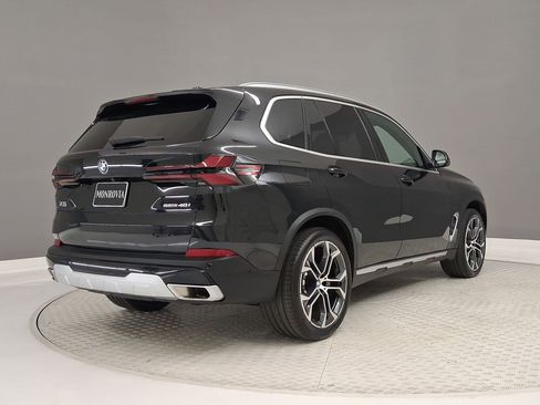 Used 2024 BMW X5 sDrive40i w/ Parking Assistance Package RWD image 9