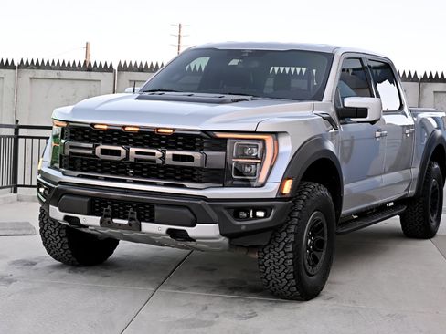 Used 2022 Ford F150 Raptor w/ Equipment Group 801A High AWD/4WD image 11