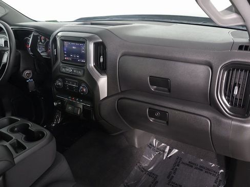 Used 2020 Chevrolet Silverado 1500 Custom w/ Custom Value Package image 7