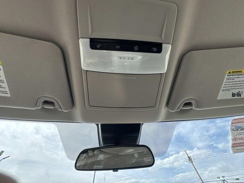 Used 2025 Nissan Altima 2.5 SV FWD image 43