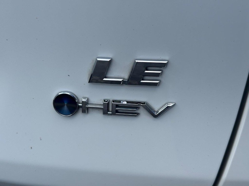 Used 2025 Toyota RAV4 LE AWD/4WD image 5