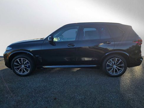 Used 2025 BMW X5 M60i w/ Climate Comfort Package image 2