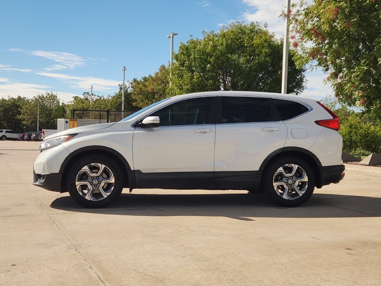Used 2019 Honda CR-V EX-L image 4