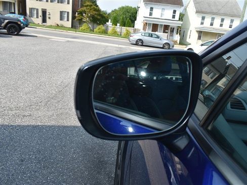 Used 2024 Subaru Crosstrek 2.5i Limited w/ Crosstrek Mirror Package AWD/4WD image 9