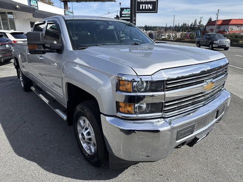 Used 2018 Chevrolet Silverado 3500 LT image 13