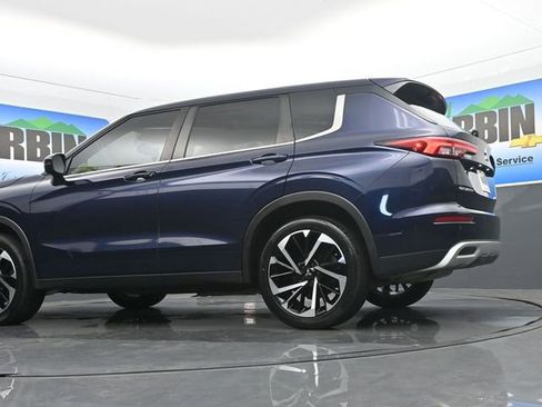 Used 2022 Mitsubishi Outlander SE image 22