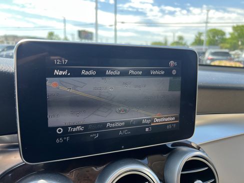 Used 2017 Mercedes-Benz GLC 300 image 28