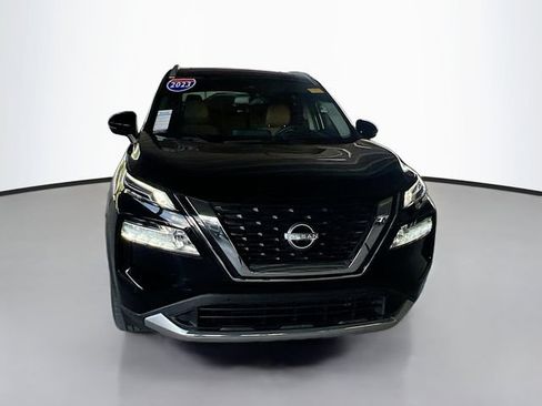 Used 2023 Nissan Rogue Platinum FWD image 3