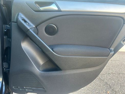 Used 2012 Volkswagen Golf TDI FWD image 17