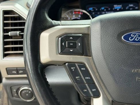 Used 2022 Ford F350 Lariat w/ Lariat Ultimate Package AWD/4WD image 10