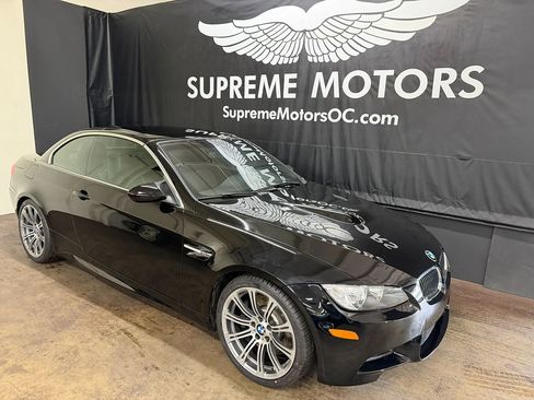 Used 2011 BMW M3 Convertible image 3