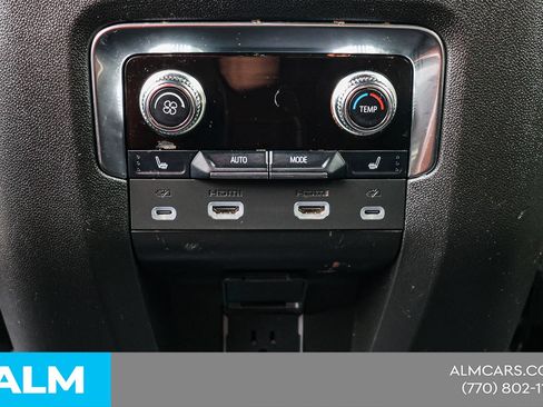 Used 2023 GMC Yukon Denali Ultimate AWD/4WD image 43