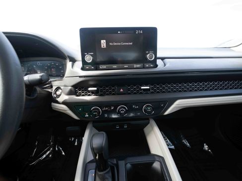 Used 2024 Honda Accord EX image 17