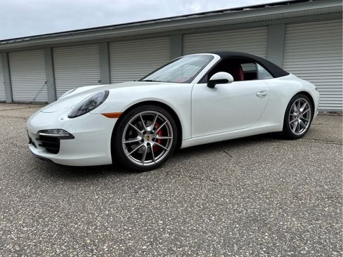 Used 2015 Porsche 911 Carrera S RWD image 15