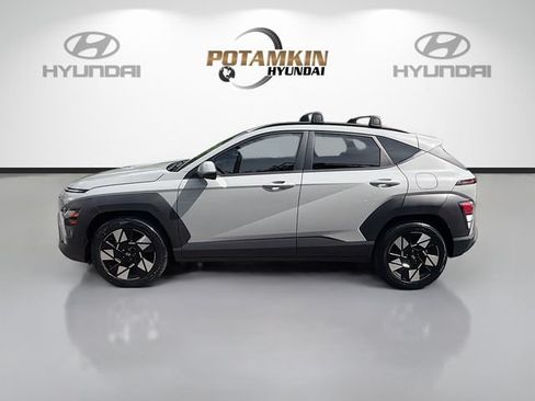 Used 2024 Hyundai Kona SEL w/ Convenience Package FWD image 8