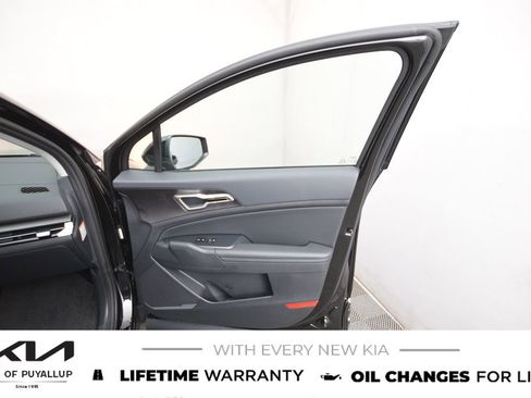 New 2026 Kia Sportage EX image 15