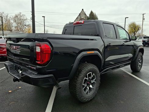 New 2026 GMC Canyon AT4X image 4