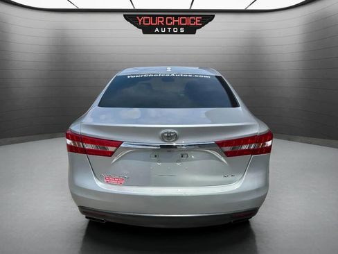 Used 2013 Toyota Avalon XLE image 4