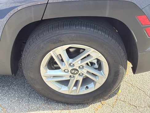Used 2025 Hyundai Tucson SE FWD image 19
