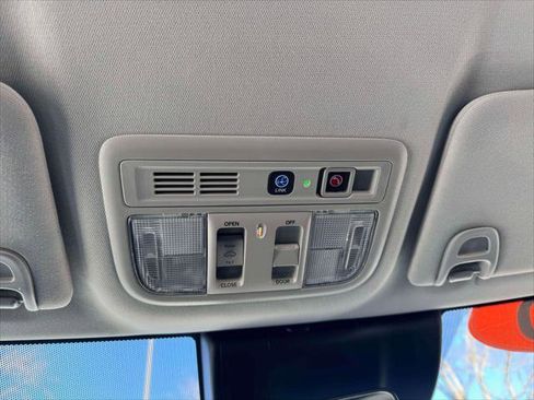 Used 2020 Honda Insight Touring image 31