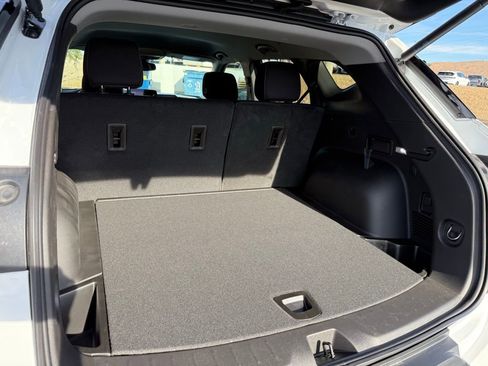 New 2026 Chevrolet Blazer LT image 18