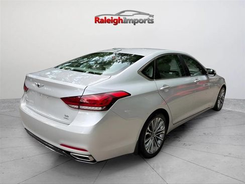 Used 2019 Genesis G80 3.8 AWD/4WD image 5