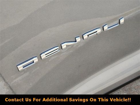 New 2026 GMC Acadia Denali w/ Super Cruise Package image 8