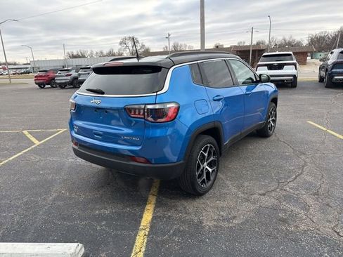 Used 2024 Jeep Compass Limited image 7