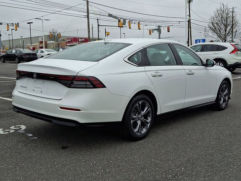 Used 2023 Honda Accord EX image 6