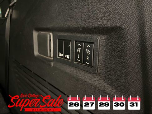 Used 2021 Chevrolet Tahoe Premier image 11