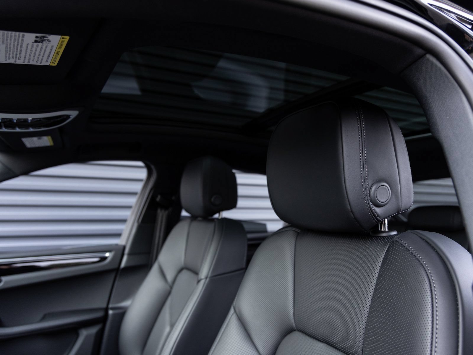 Certified 2026 Porsche Macan AWD/4WD image 24