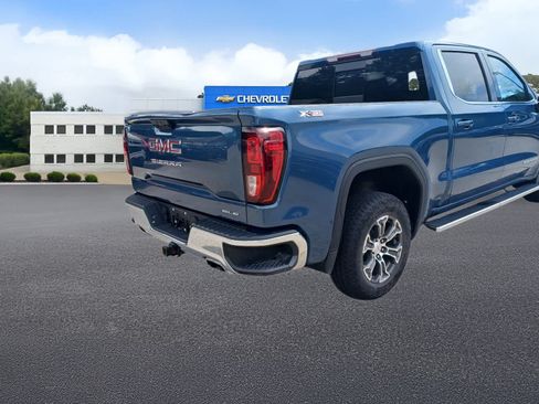 Used 2024 GMC Sierra 1500 SLE AWD/4WD image 4
