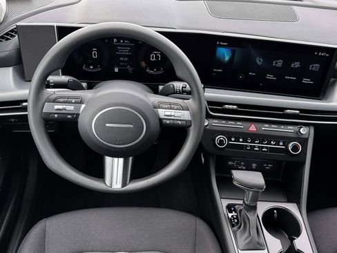 New 2026 Hyundai Sonata SE FWD image 18