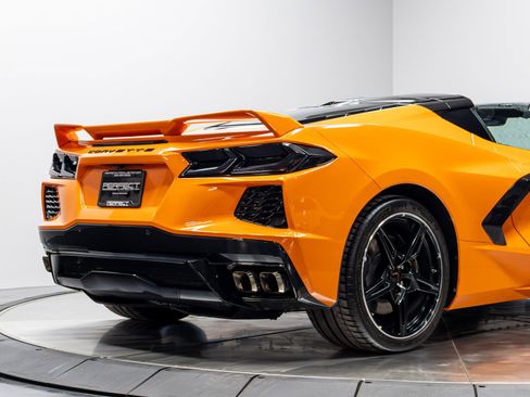 Used 2024 Chevrolet Corvette Stingray Coupe w/ Z51 Performance Package image 18