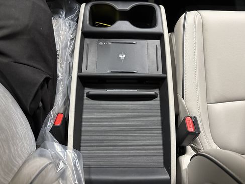 New 2026 Honda Odyssey Touring image 12