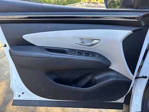 Used 2022 Hyundai Tucson SE w/ Cargo Package image 15