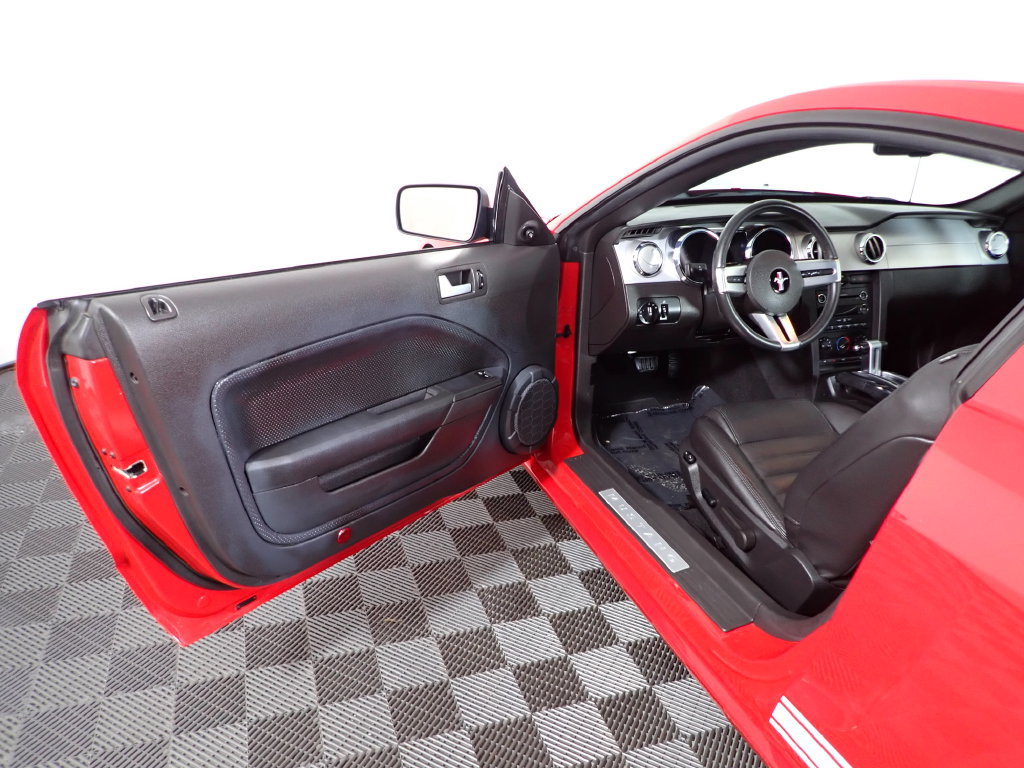 Used 2008 Ford Mustang GT RWD image 15