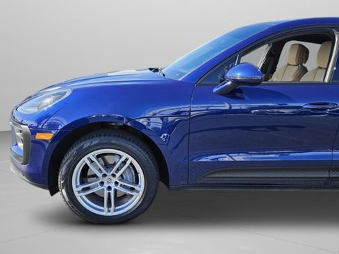 Used 2022 Porsche Macan image 12
