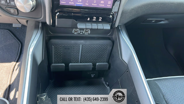 Used 2025 RAM 1500 Laramie w/ Sport Appearance Package AWD/4WD image 14