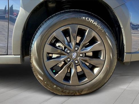 Certified 2025 Subaru Outback Onyx Edition image 34