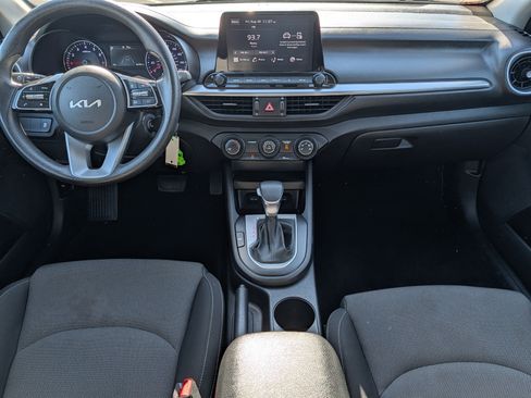 Certified 2023 Kia Forte LXS FWD image 10