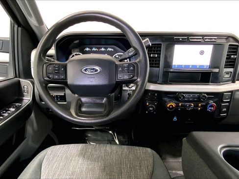 Used 2024 Ford F250 XLT w/ FX4 Off-Road Package AWD/4WD image 4