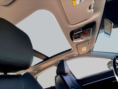 Used 2025 Hyundai Sonata Limited FWD image 13