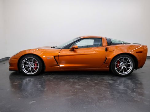 Used 2009 Chevrolet Corvette Z06 w/ Preferred Equipment Group image 6