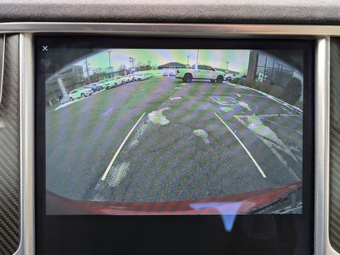 Used 2015 Tesla Model S AWD image 21