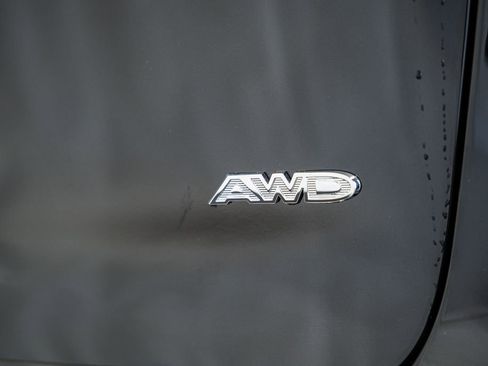 New 2026 Chrysler Pacifica Select image 8