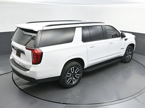 Used 2024 GMC Yukon XL AT4 AWD/4WD image 41
